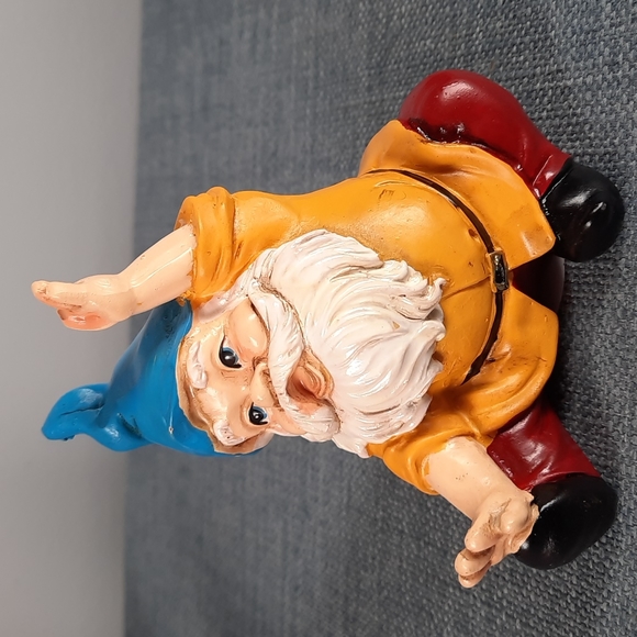 Garden Gnome Yoga Poses Whimsical Yard Resin Figures Indoor Outdoor Set 4 NWT - Picture 8 of 10